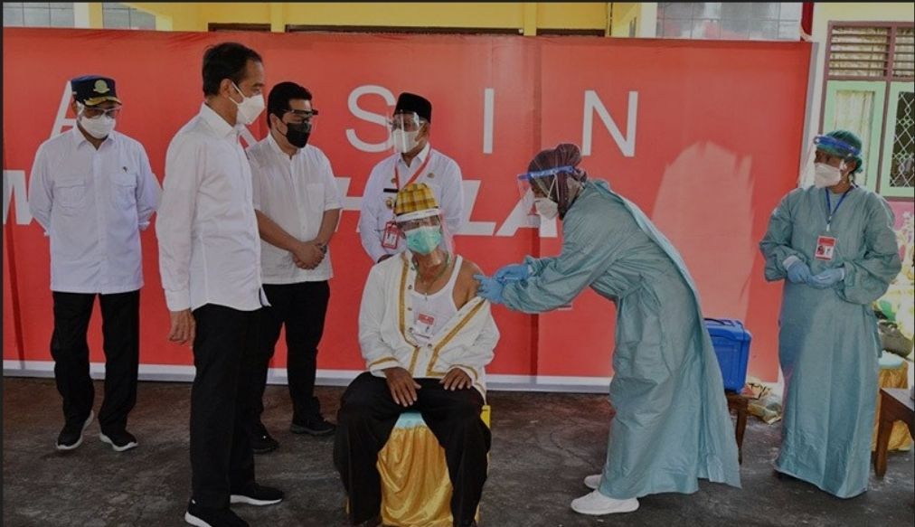 podiumnews.com-Presiden Ingatkan Bupati Tetap Waspada Soal Penurunan COVID-19